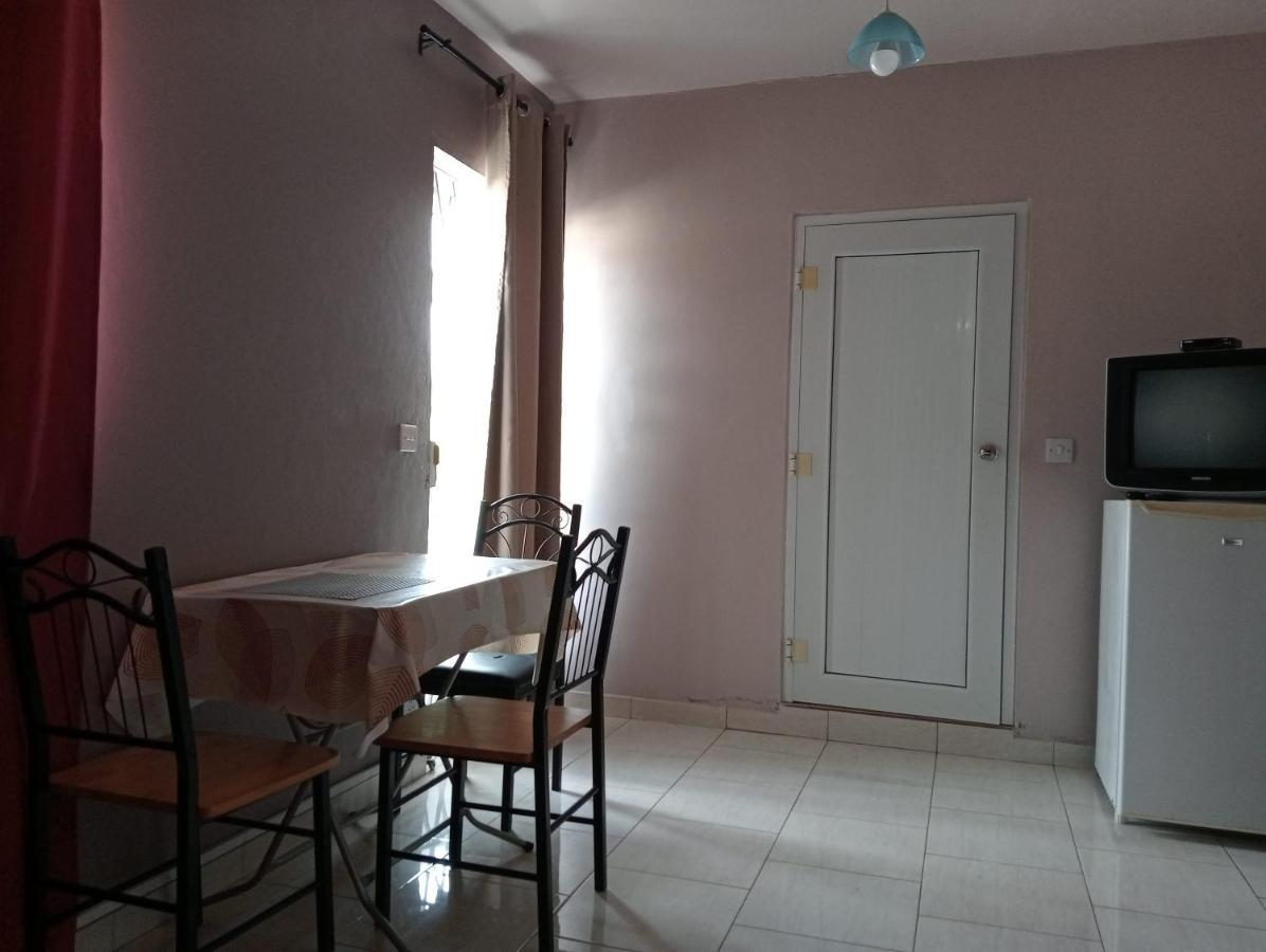 Chetty Tourist Residence Pereybere Beach Esterno foto