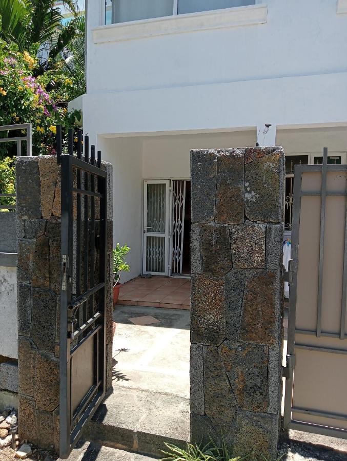 Chetty Tourist Residence Pereybere Beach Esterno foto